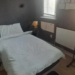 https://home-away-2.cambridgehotelsuk.com
